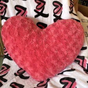 Huntington Home Pillow & Throw Valentines set